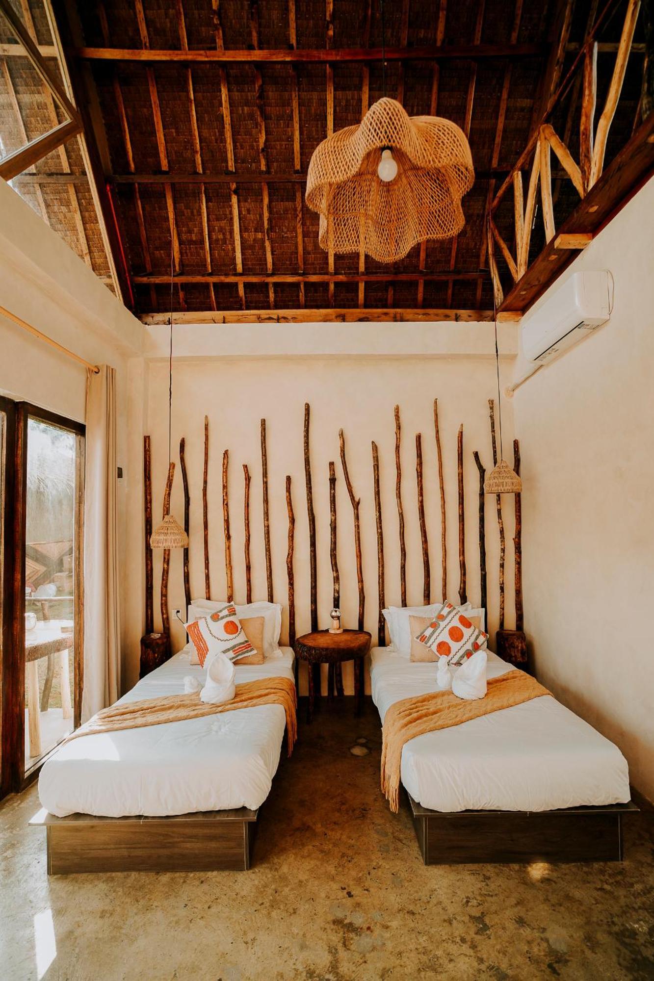 Nyla Boutique Resort Siargao เจเนอรัลลูนา ภายนอก รูปภาพ